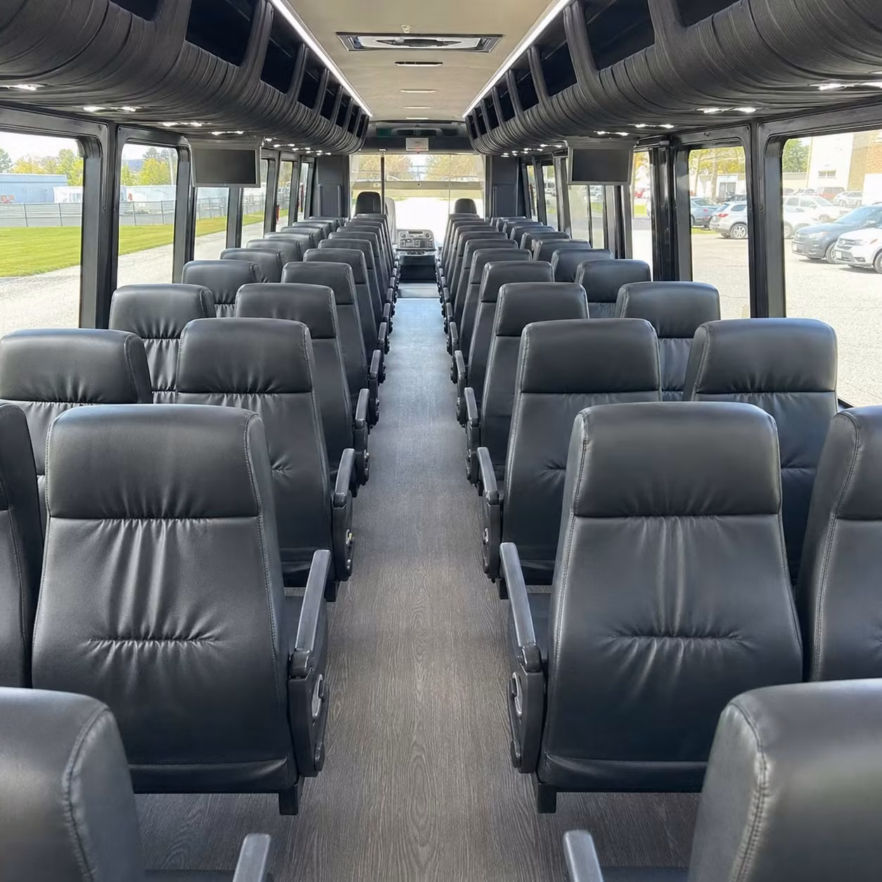 memphis 35 passenger minibus rental